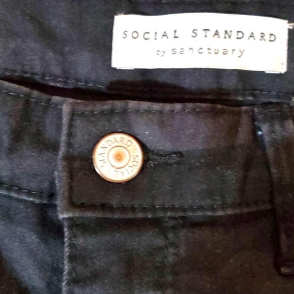 Social Standard by sanctuary Camouflage black/gray Women's pant size 4 - Picture 2 of 7